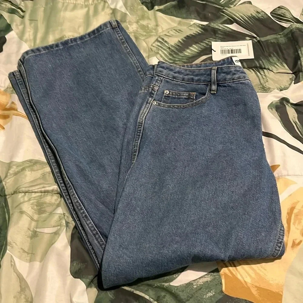 Wide leg jeans